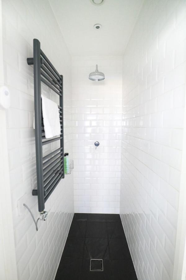 Airy Modern 1 Bed In Shoreditch Appartement *