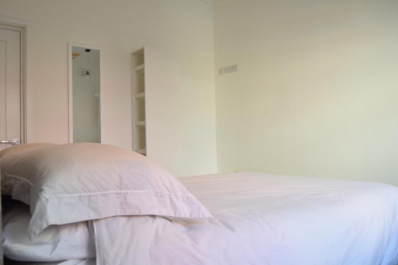 Airy Modern 1 Bed In Shoreditch Appartement *