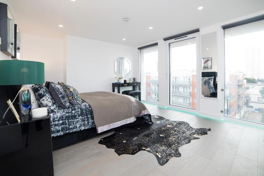 Premier Penthouse * London