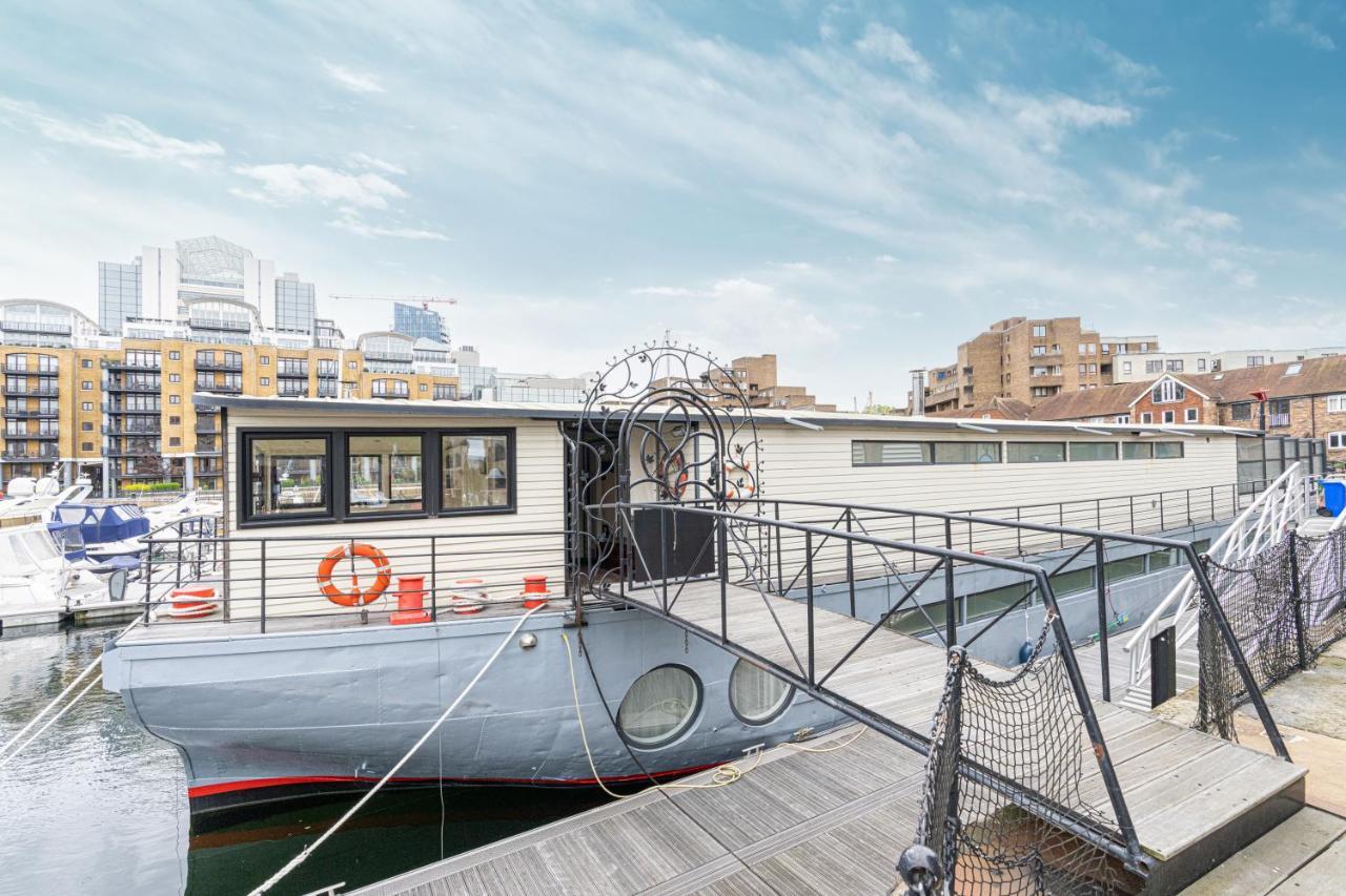 Charming Houseboat Featuring A Sauna Leilighet