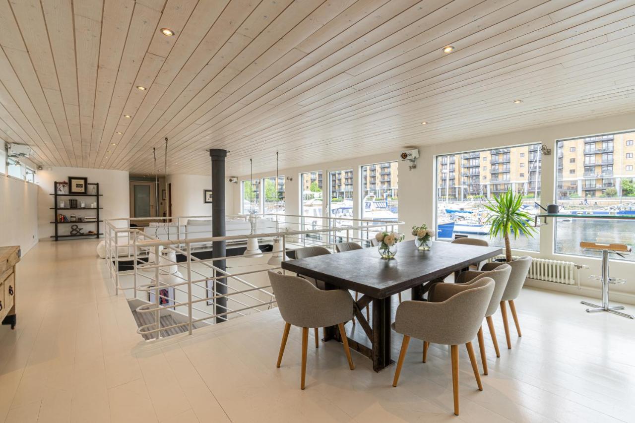Charming Houseboat Featuring A Sauna Leilighet *
