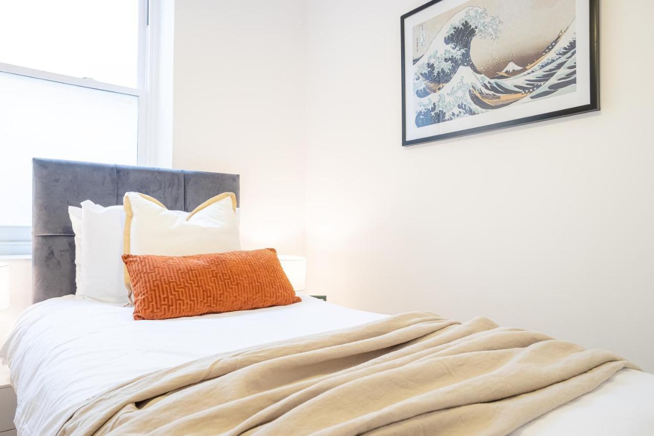Perfect For Business & Corporate Stays - Three Bed With View Shoreditch Apartment London
