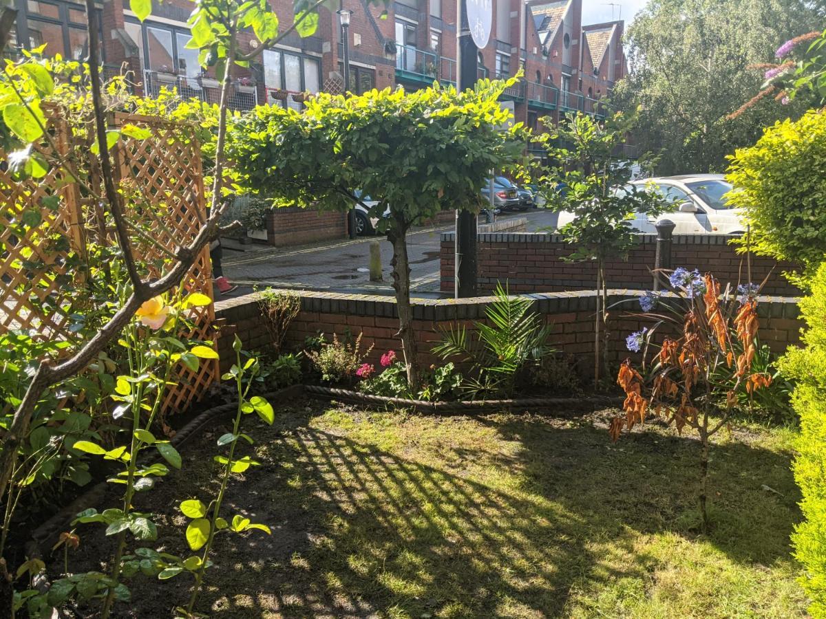 Apartment Rotherhithe Near Park And River *