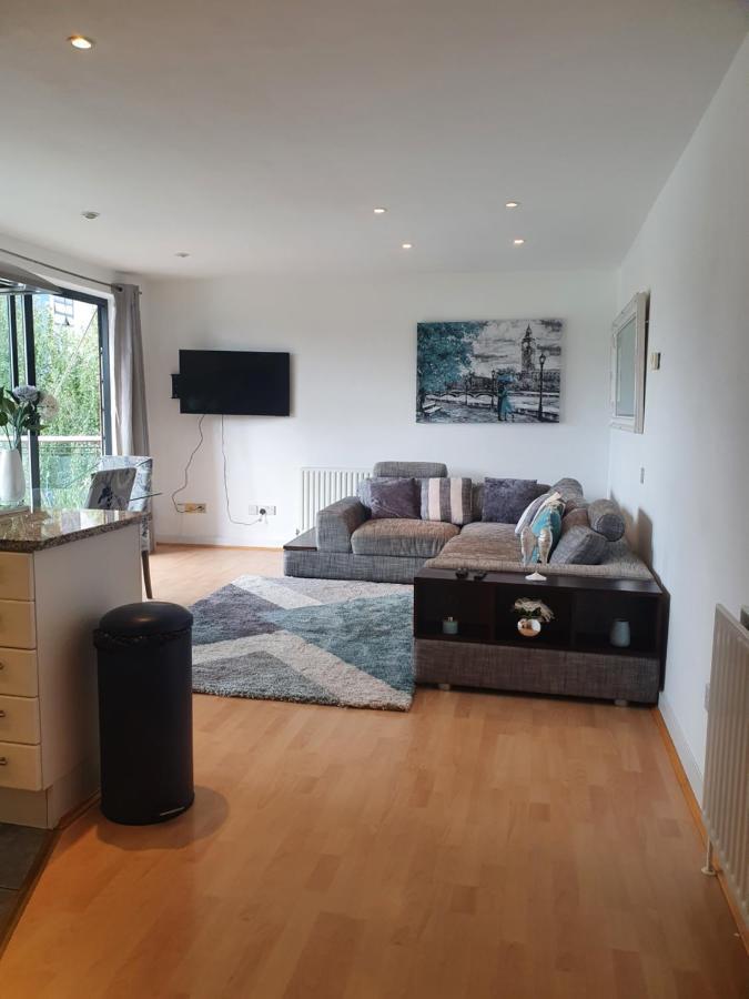 Luxury Canary Wharf With Free Parking Apartment *