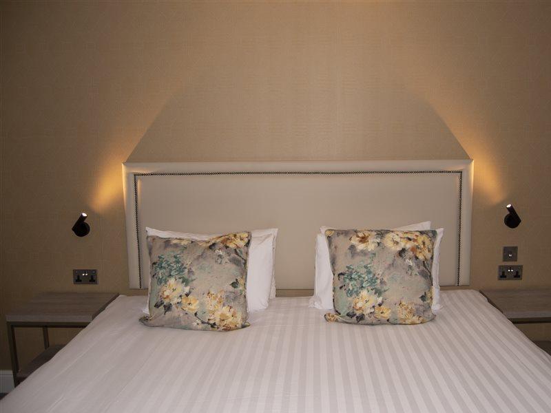 Byron 4* London