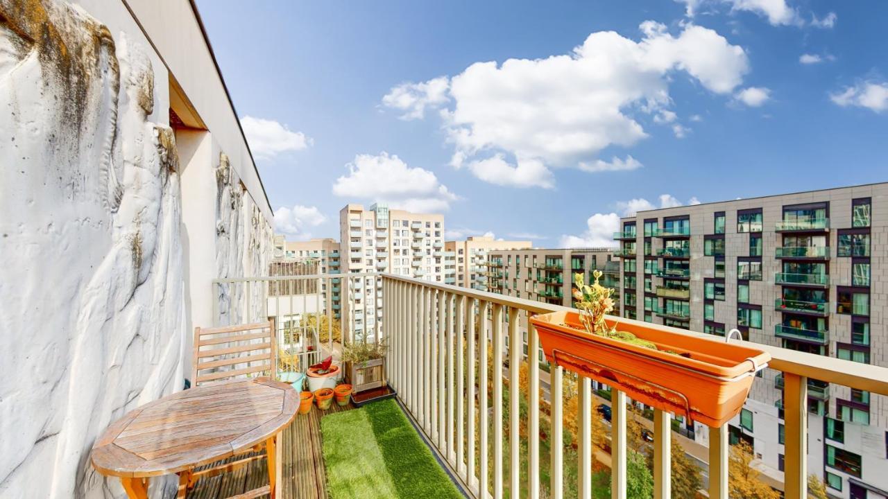 Leilighet Lovely 2 Bedroom Flat With Balcony In Stratford London