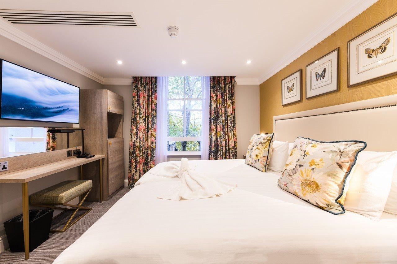 Byron Hotel