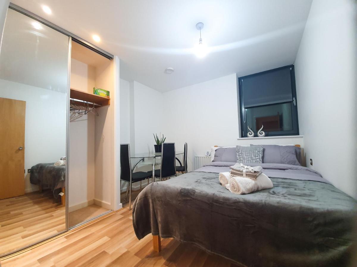 Apartment Livestay-modern 3 Bed Apt On 8th Floor With Amazing Views *