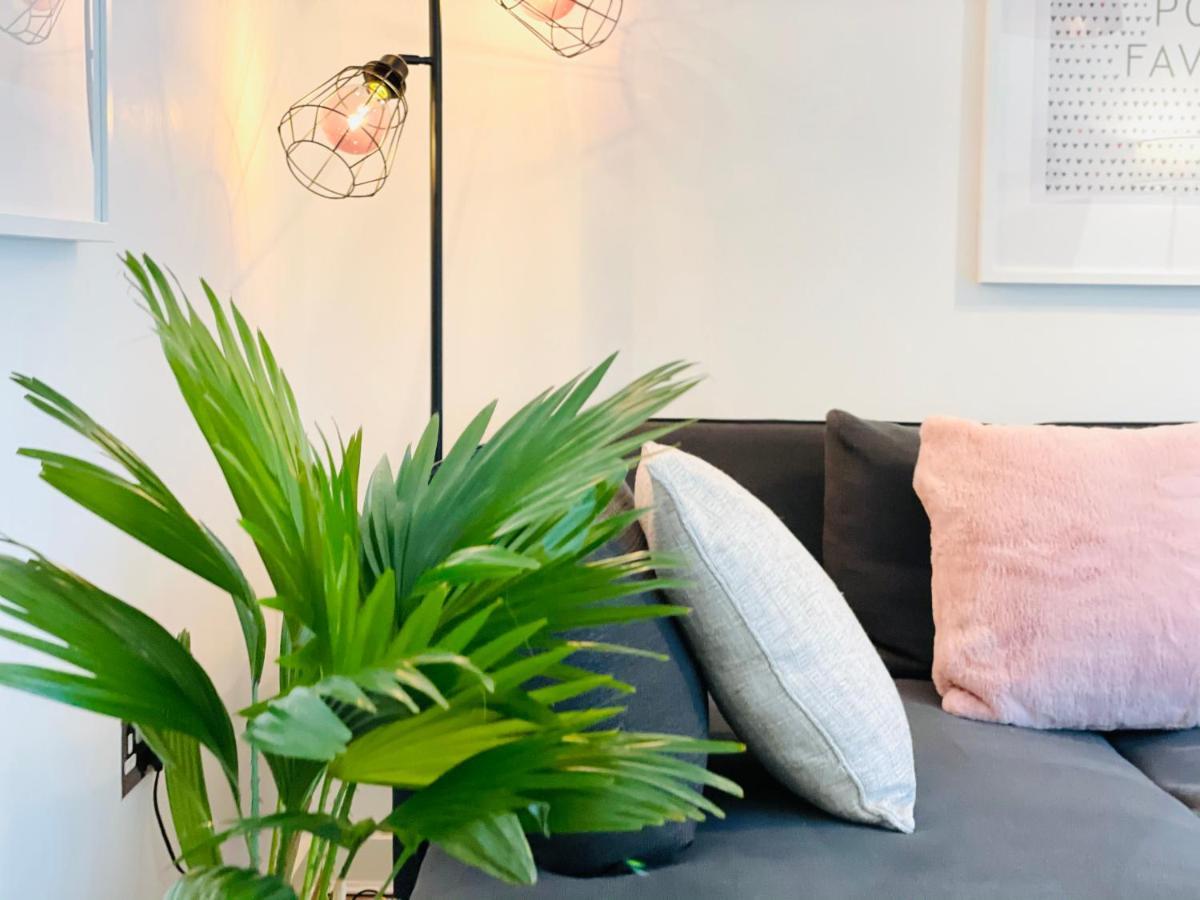 Olympic Family Home, With Own Garden Bliss Holiday home London