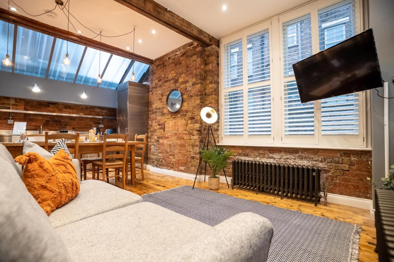 Deluxe Rustic Style Two Bedroom Bethnal - Yard View Leilighet *