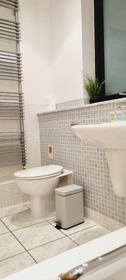 Luxury Canary Wharf With Free Parking Apartment *
