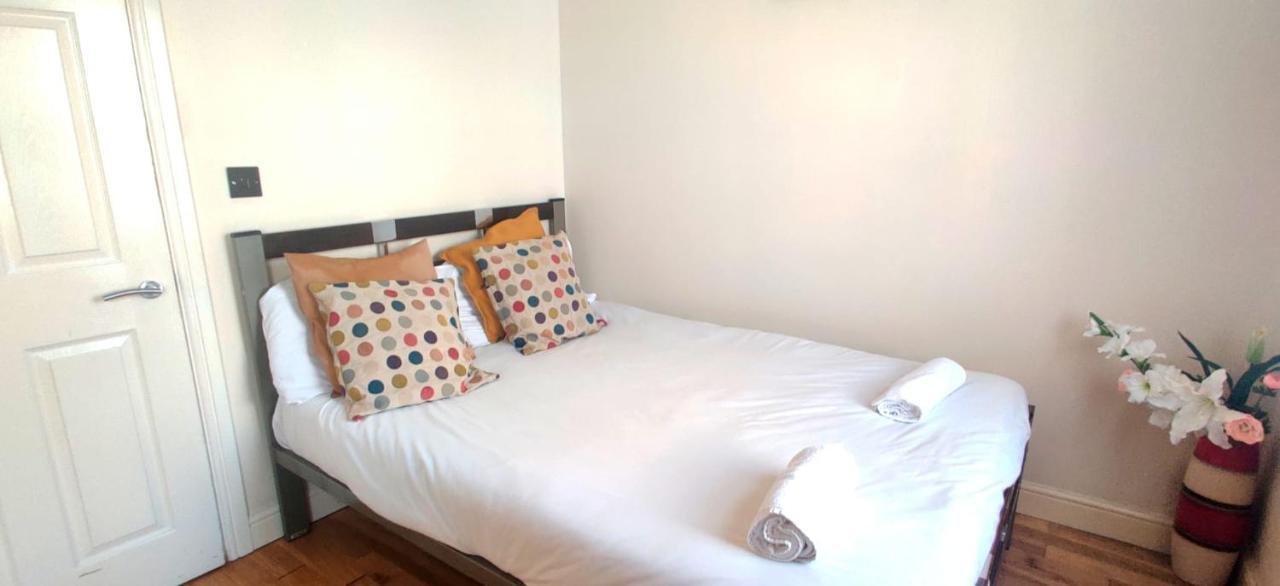 Flat Near Liverpool St & Shoreditch London. Apartment