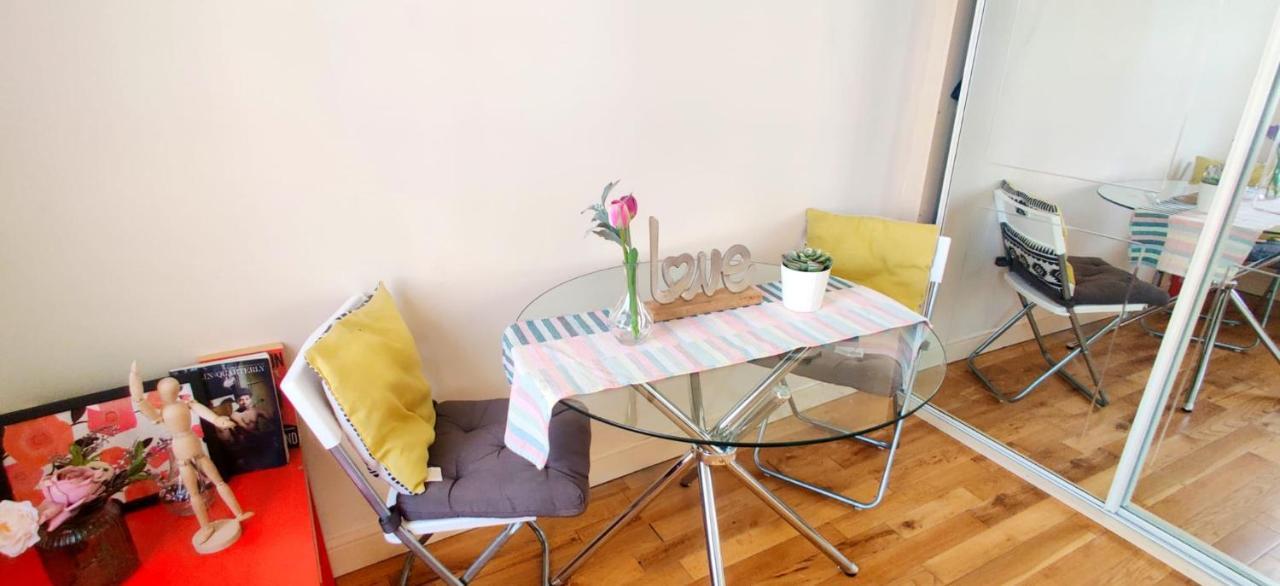 Flat Near Liverpool St & Shoreditch London. *