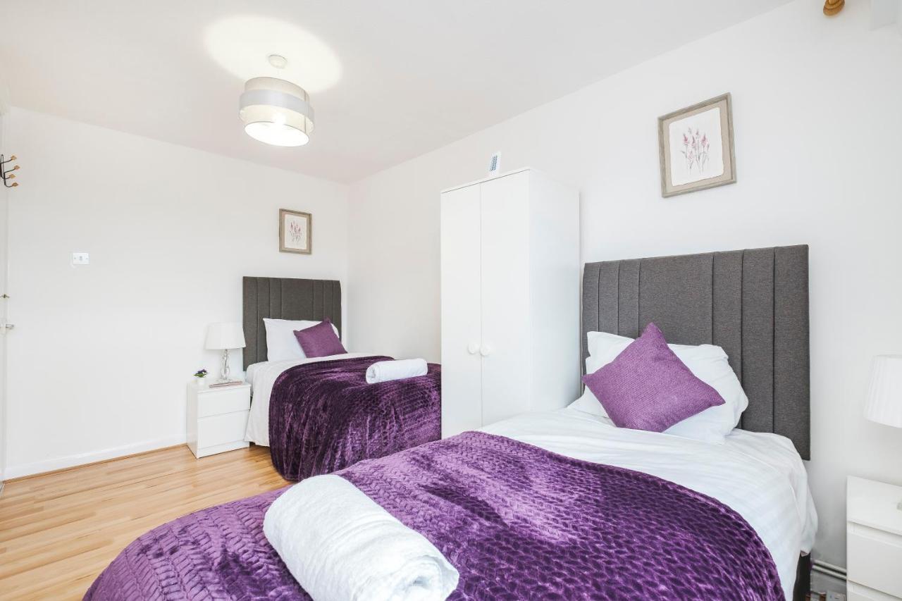 Leilighet Spacious 3 Bed 1 Bath Hse W Guest Toilet W Parking Near Excel - E16