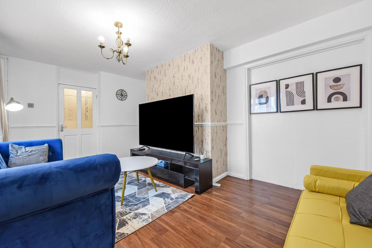 Apartment Stylish Excel 3 Bedroom Flat *