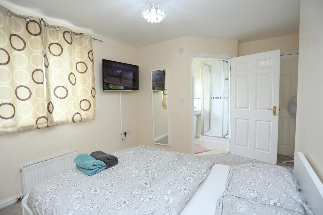 Lovely 4 Bed House Londres