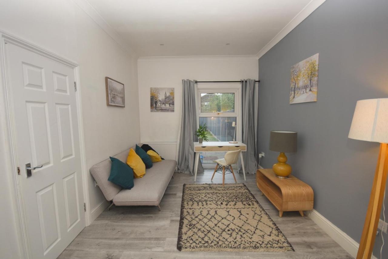 Jb Greenwich, 3 Bed House,ideal For Contractors And Family Feriehus