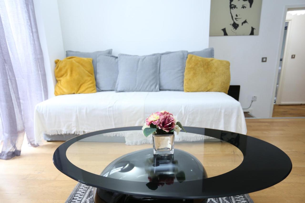 Apartment Gorgeous 2 Bedroom 2 Bathroom Woolwich