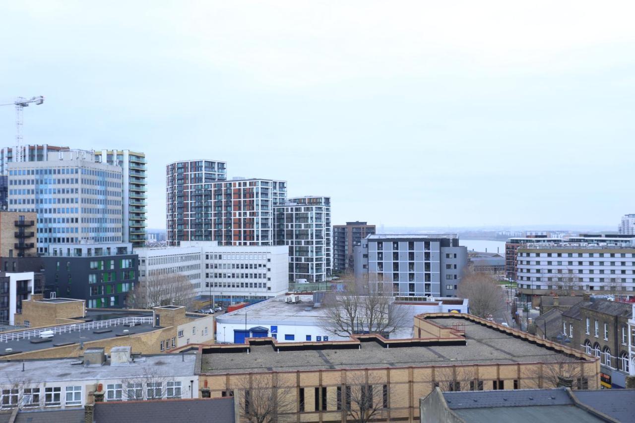 Gorgeous 2 Bedroom 2 Bathroom Woolwich * London
