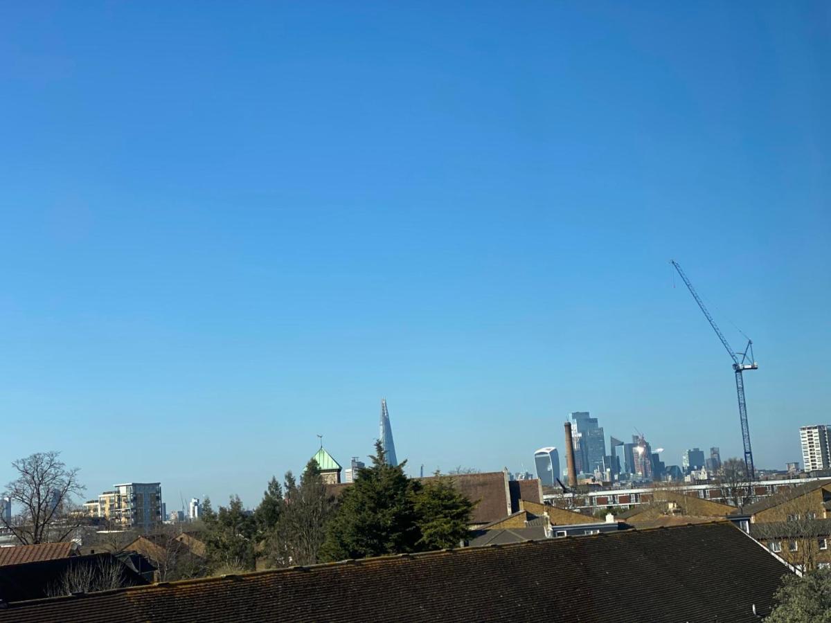 Bright, Spacious, Modern Interior Decor 2 Bedrooms With Amazing Views Leilighet London