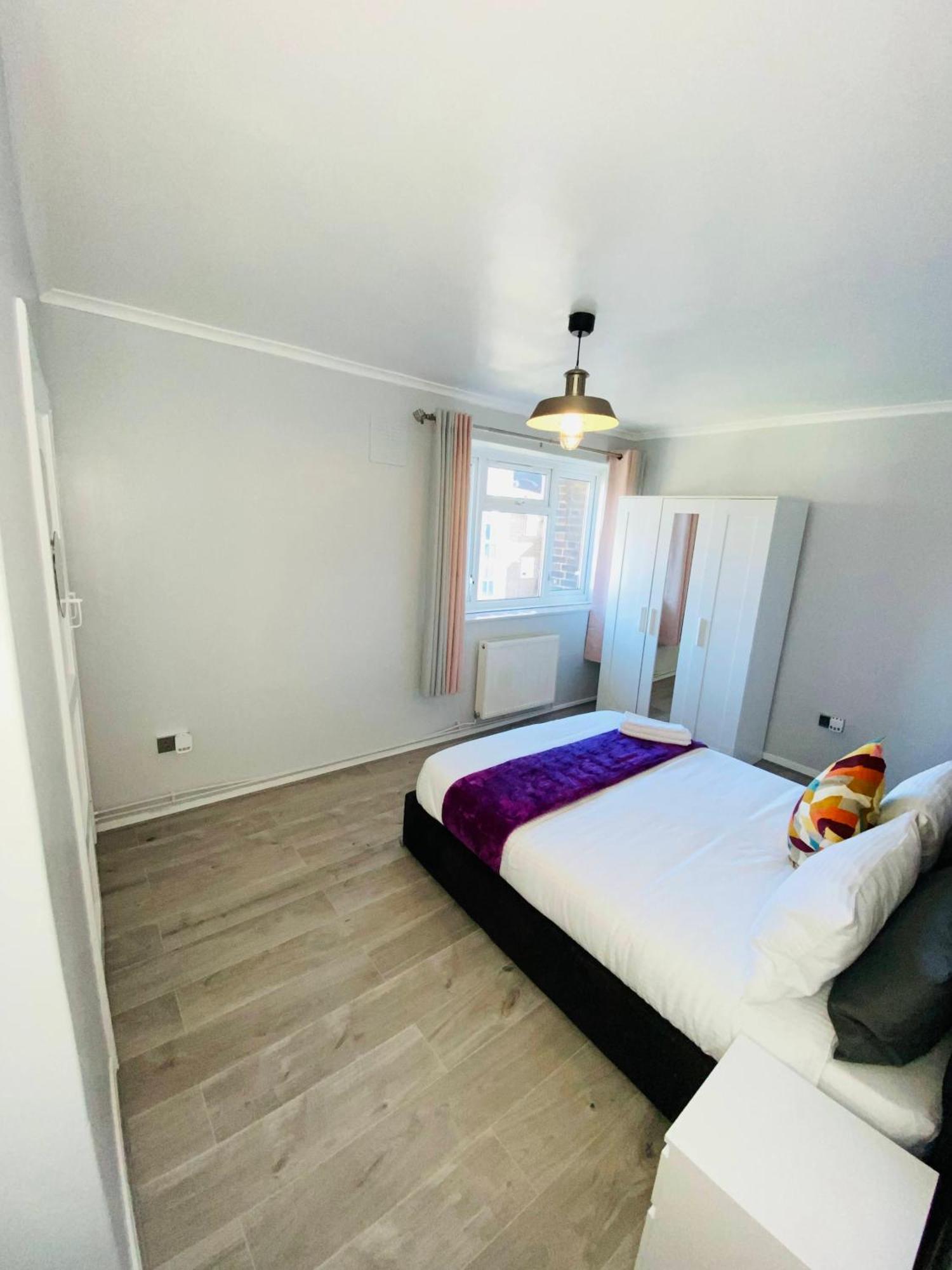 Leilighet Bright, Spacious, Modern Interior Decor 2 Bedrooms With Amazing Views London