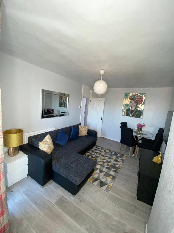 Bright, Spacious, Modern Interior Decor 2 Bedrooms With Amazing Views Leilighet