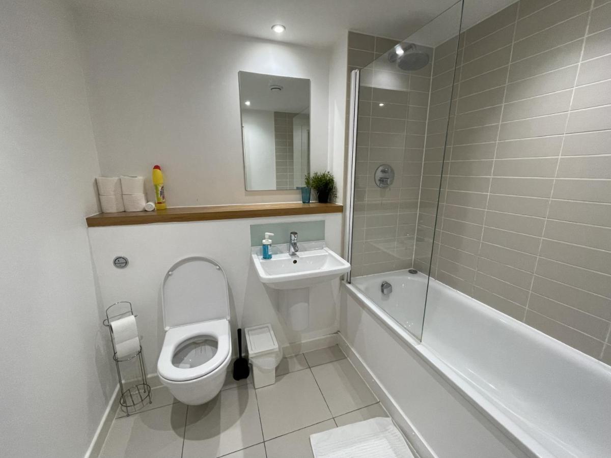 Stratford Luxury Apartment London