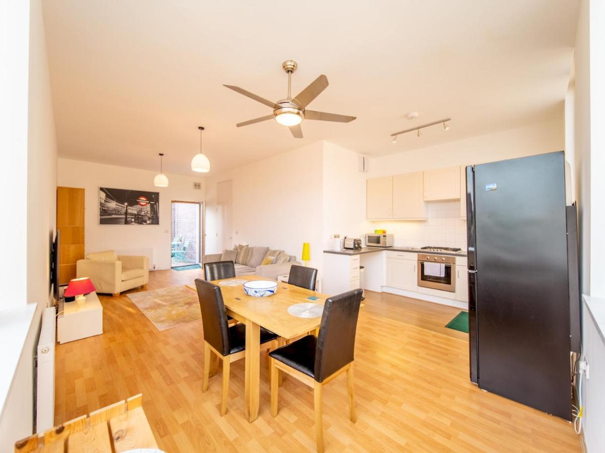 Appartement Pass The Keys - Spacious Flat, Royal Docks,