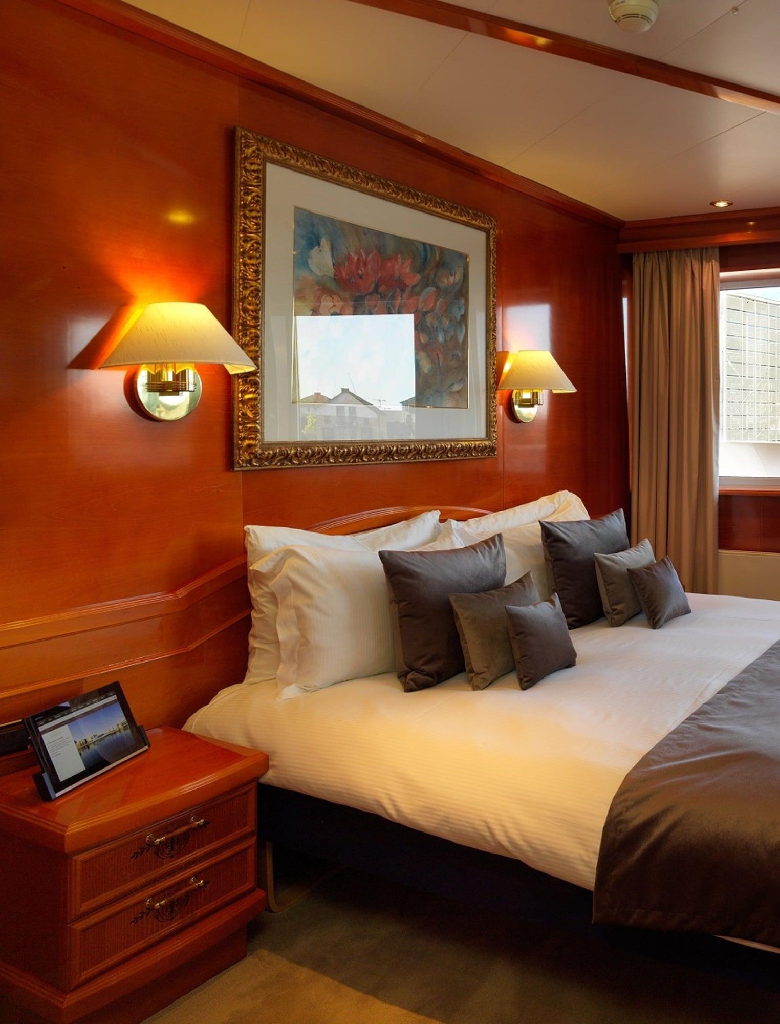 Hotel Sunborn Yacht