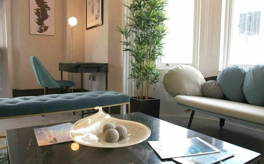 Hotel K Kensington