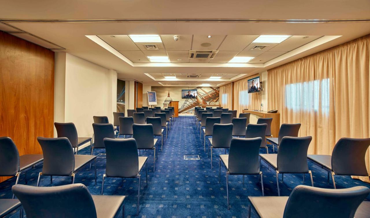 Holiday Express Stratford By Ihg London