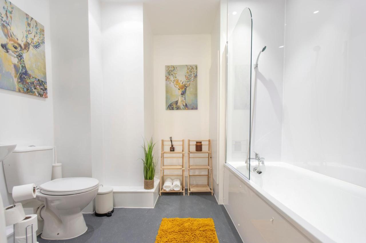 Lovely In Aldgate East 4 Apartment London