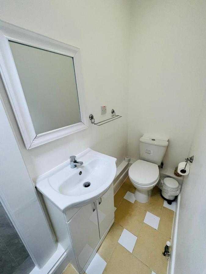 Wembley Apartment - 33 Oakington Manor Dr Ha9 6Lu * London
