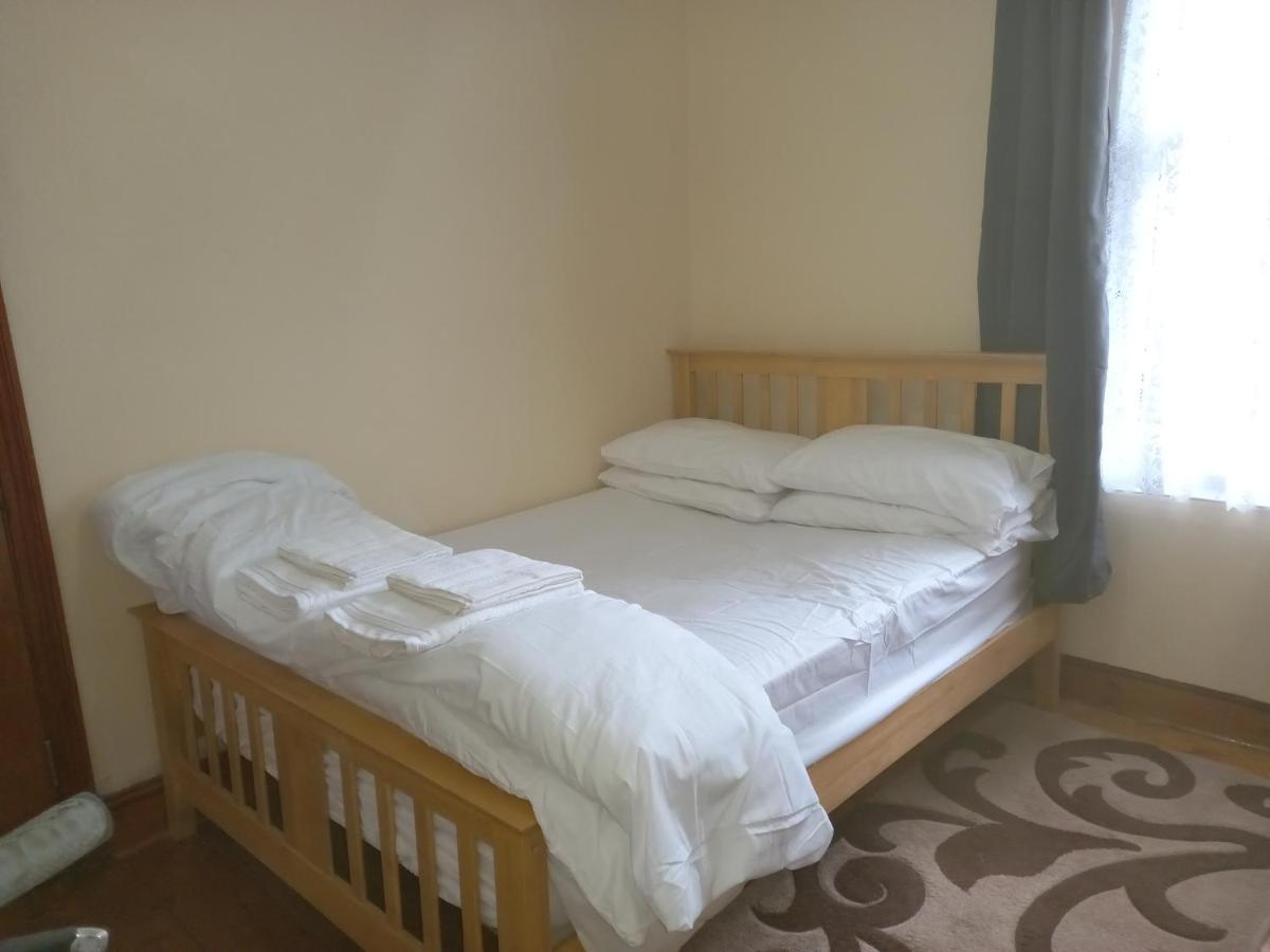Bubblesbnb- 4 Bedroom House Feriehus London