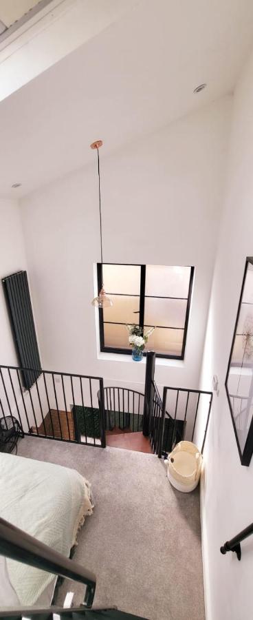 Stunning New Build Mezzanine Style Appartement Londen