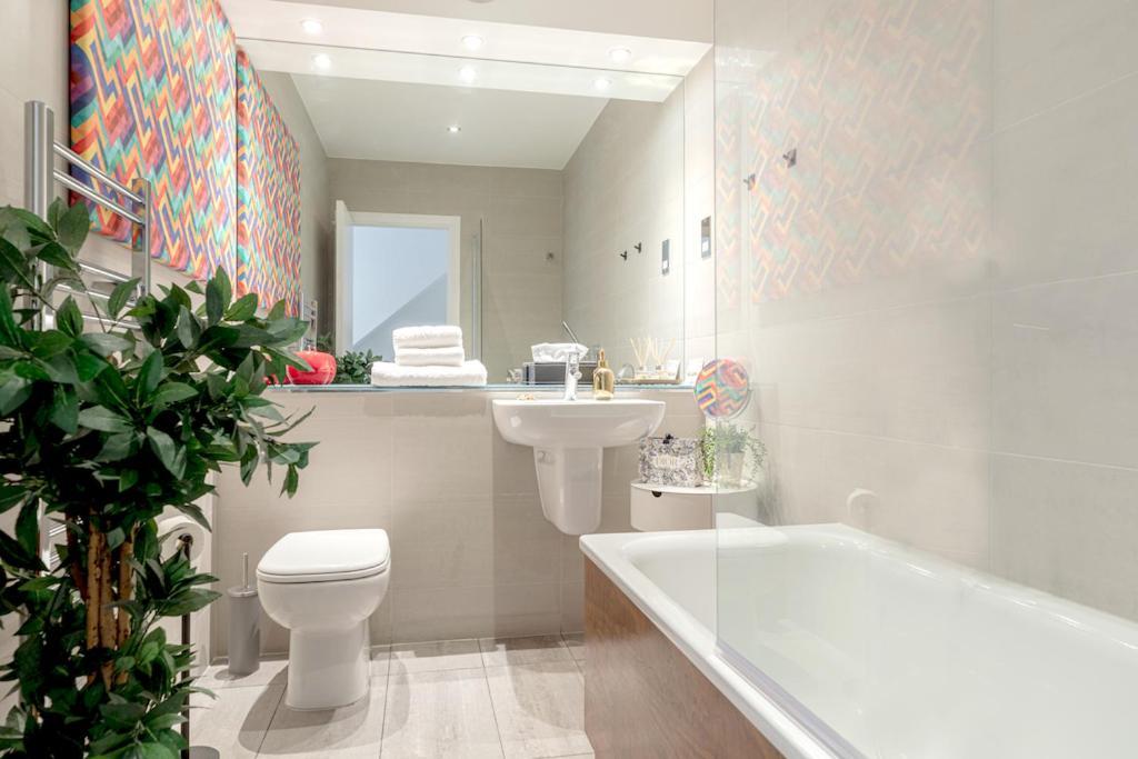 Tower Bridge Luxxe Nomads Lavish Choice For Large Groups - Free Parking * London