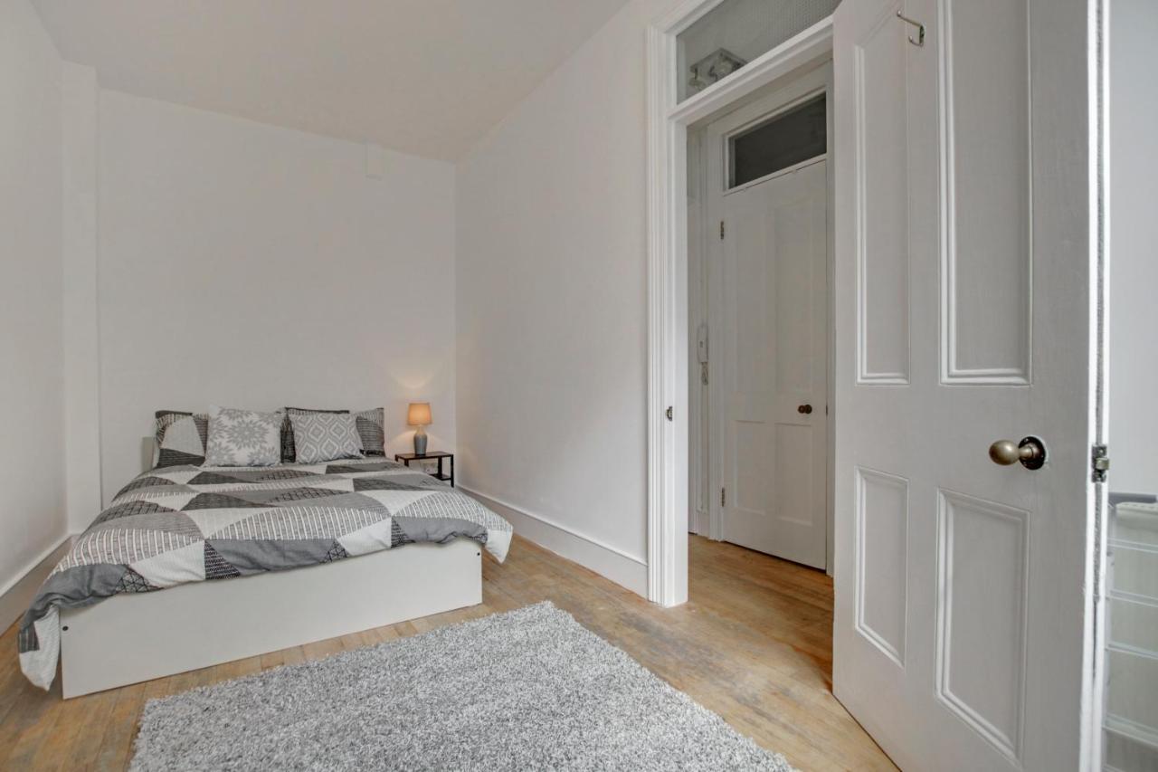 Flat C, Old Street * Londen