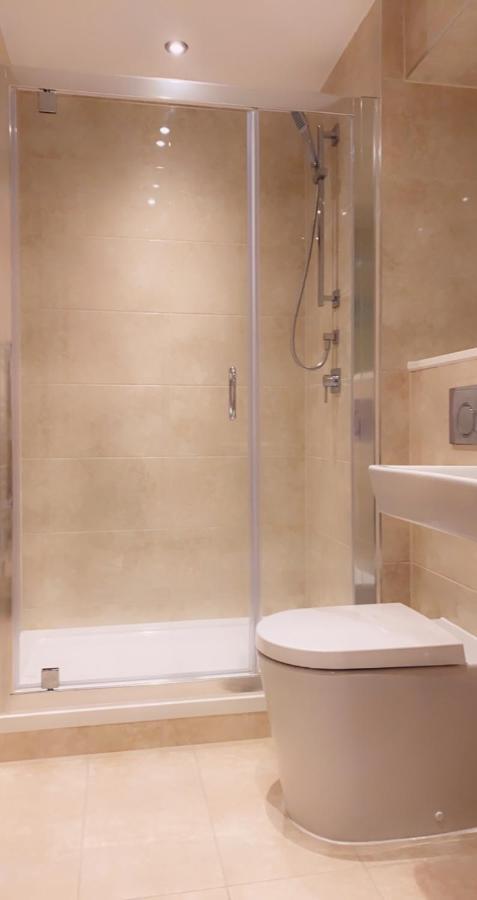 Excel Apartment *
