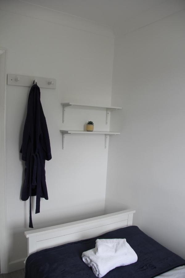 Gresham - Close To Excel, Contractors, Relocators, Paid Parking