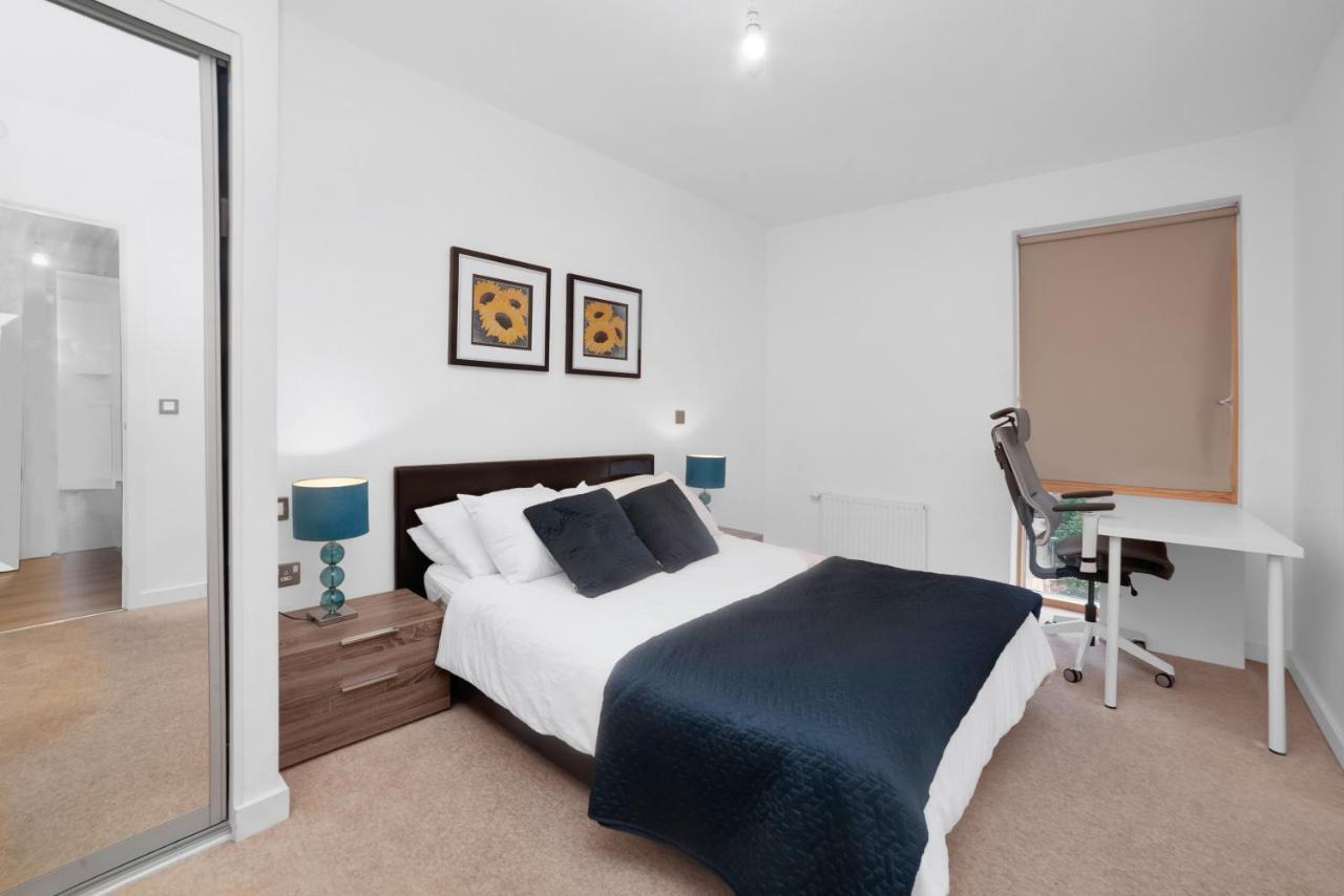 2 Bedroom In The Heart Of Greater London