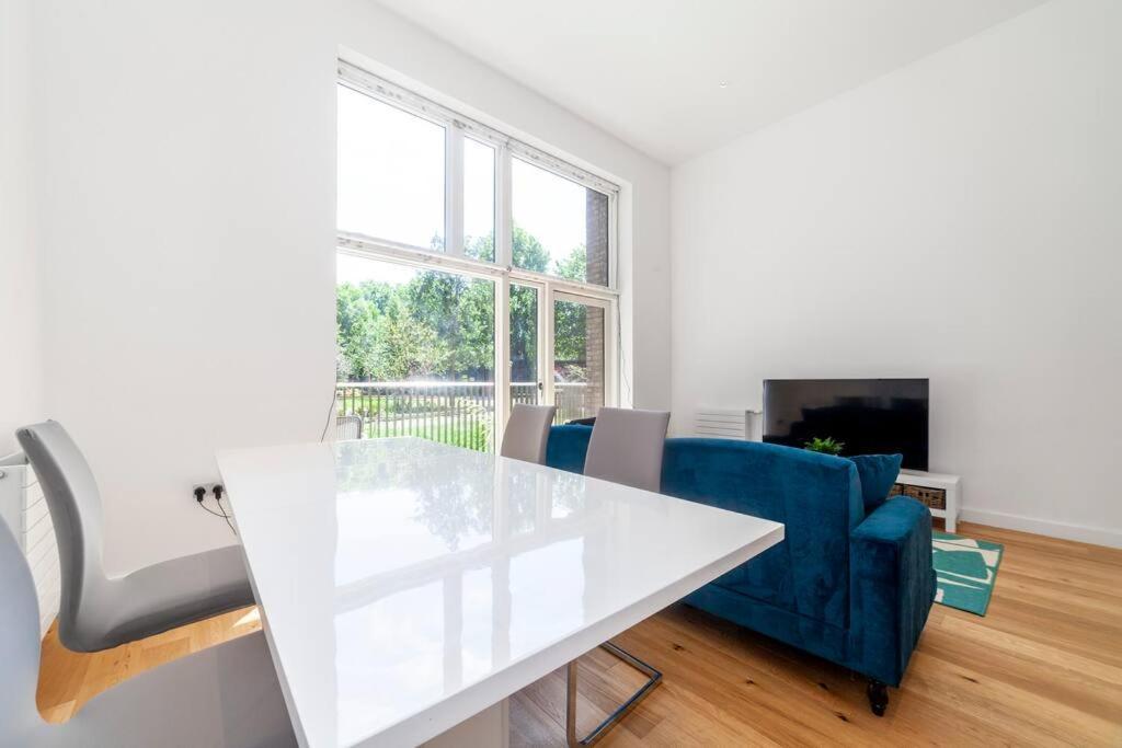 Leilighet Stunning New 3 Bdr Duplex Wbalcony, East