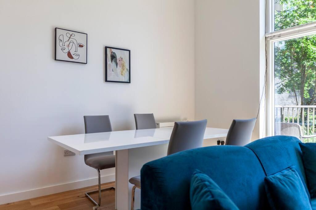 Leilighet Stunning New 3 Bdr Duplex Wbalcony, East