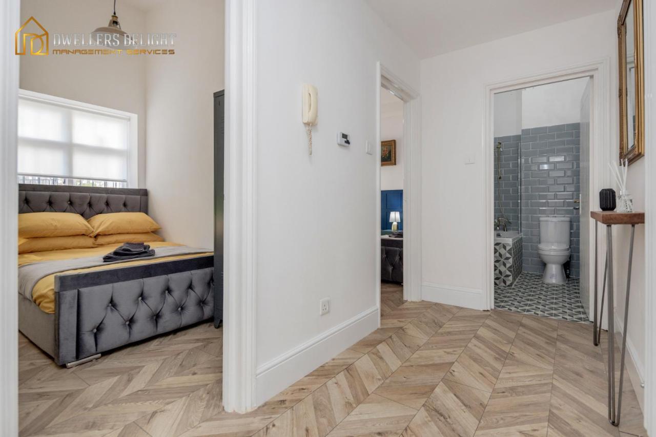 Entire 2 Bed Flat Plaistow,canning Town Prime Location In Leilighet *