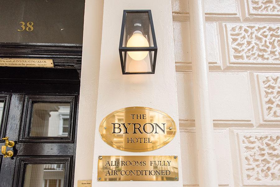 Byron 4*