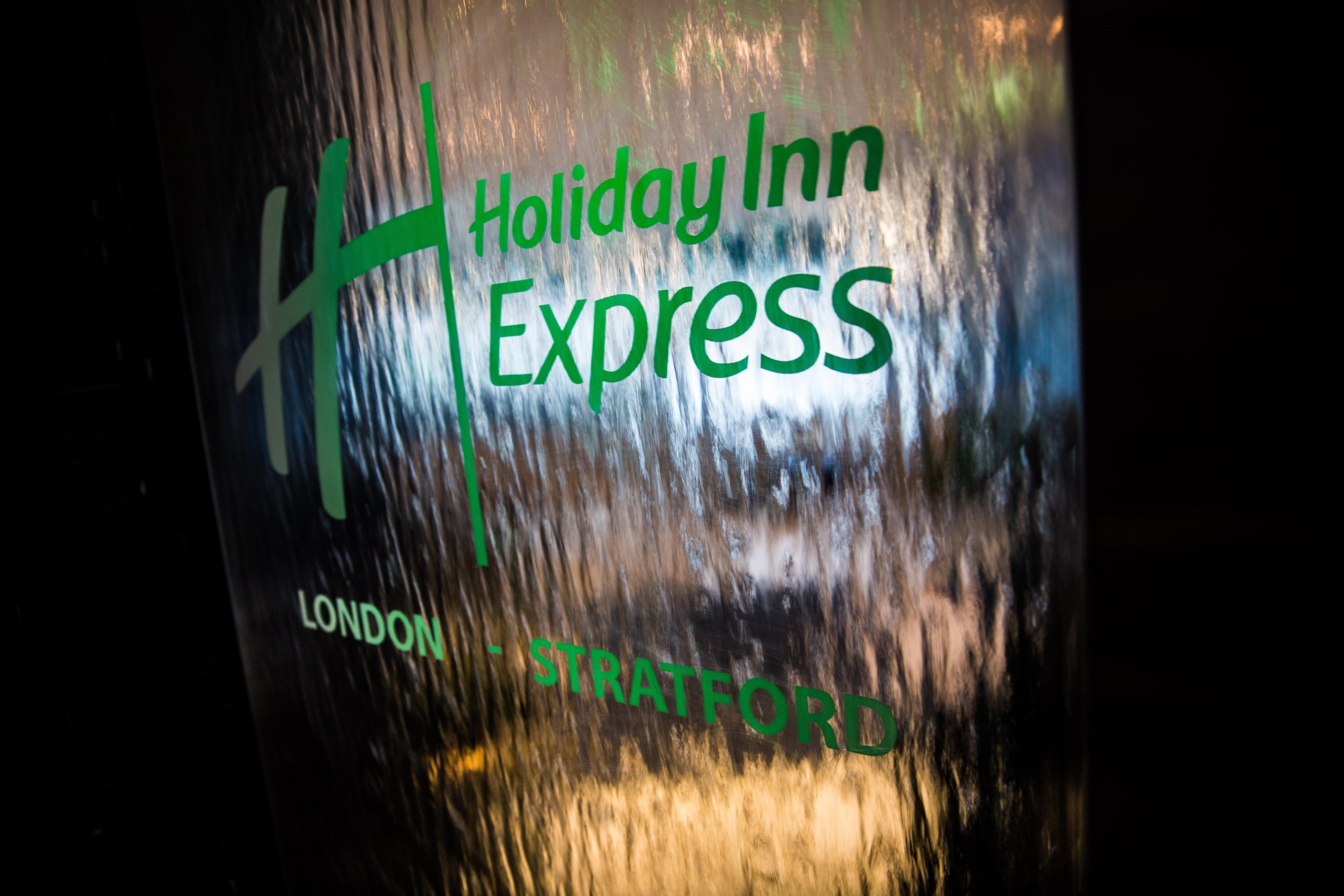 Holiday Express Stratford By Ihg Hotel