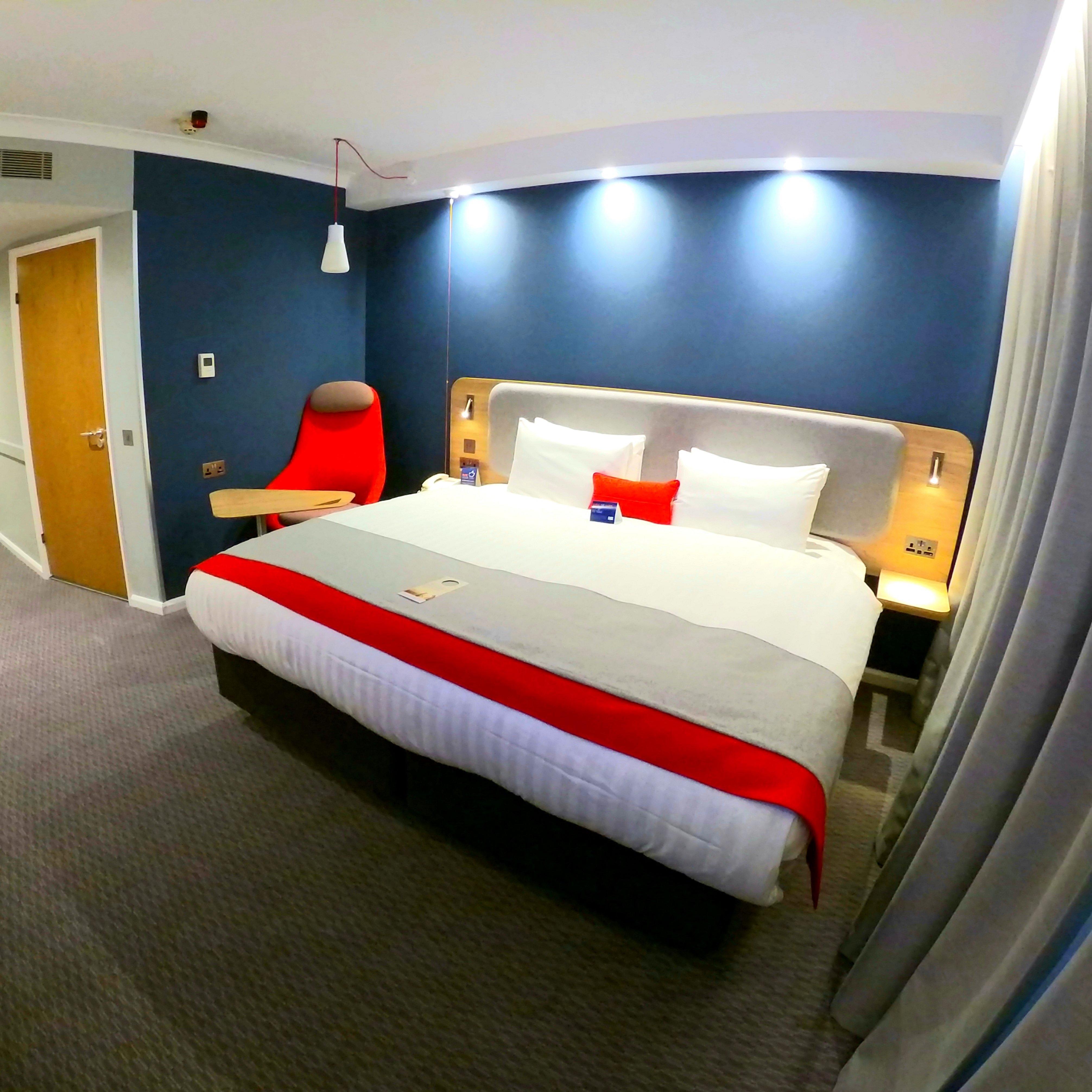 Holiday Express Stratford By Ihg Hotel 3*