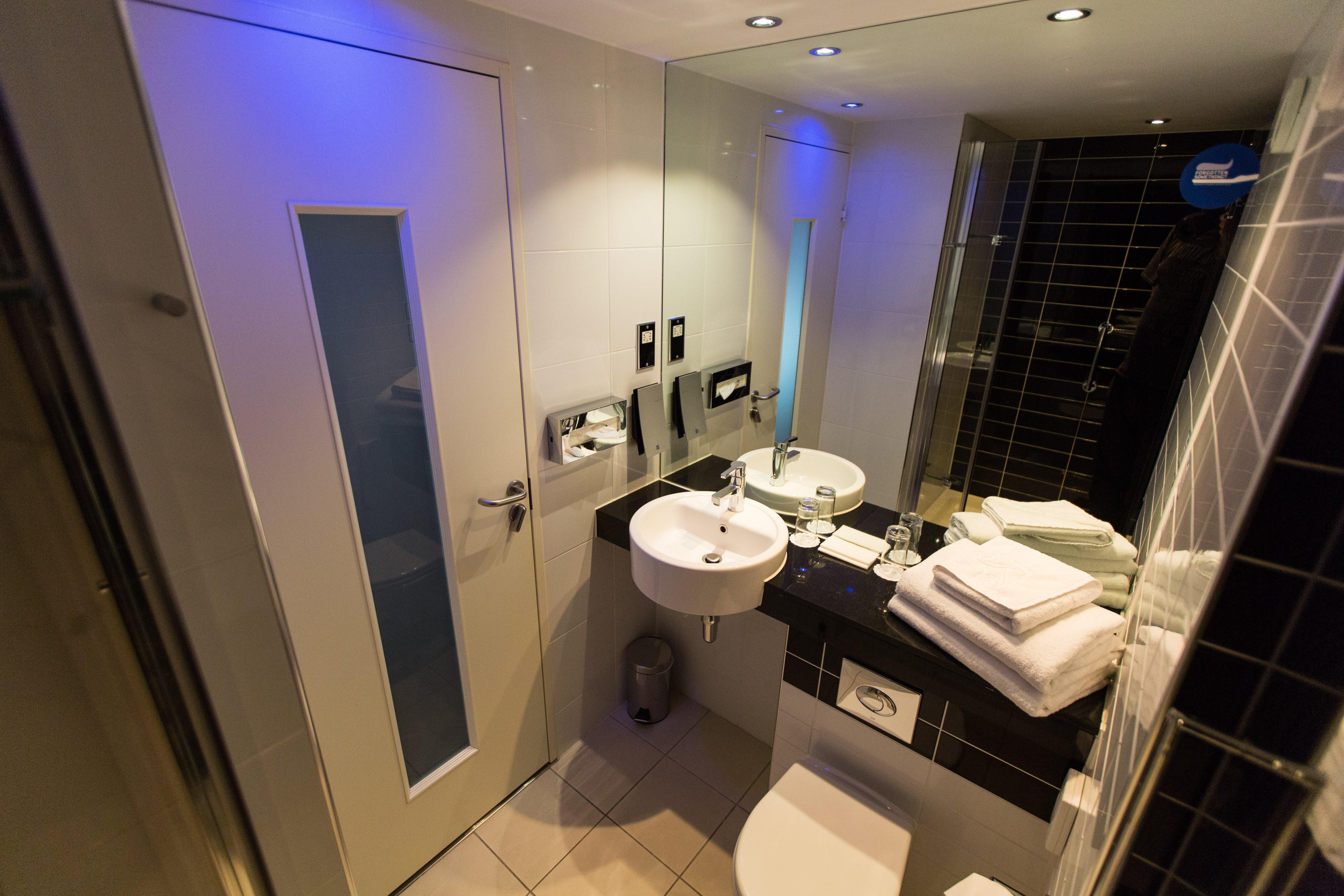 Holiday Express Stratford By Ihg Hotel 3*