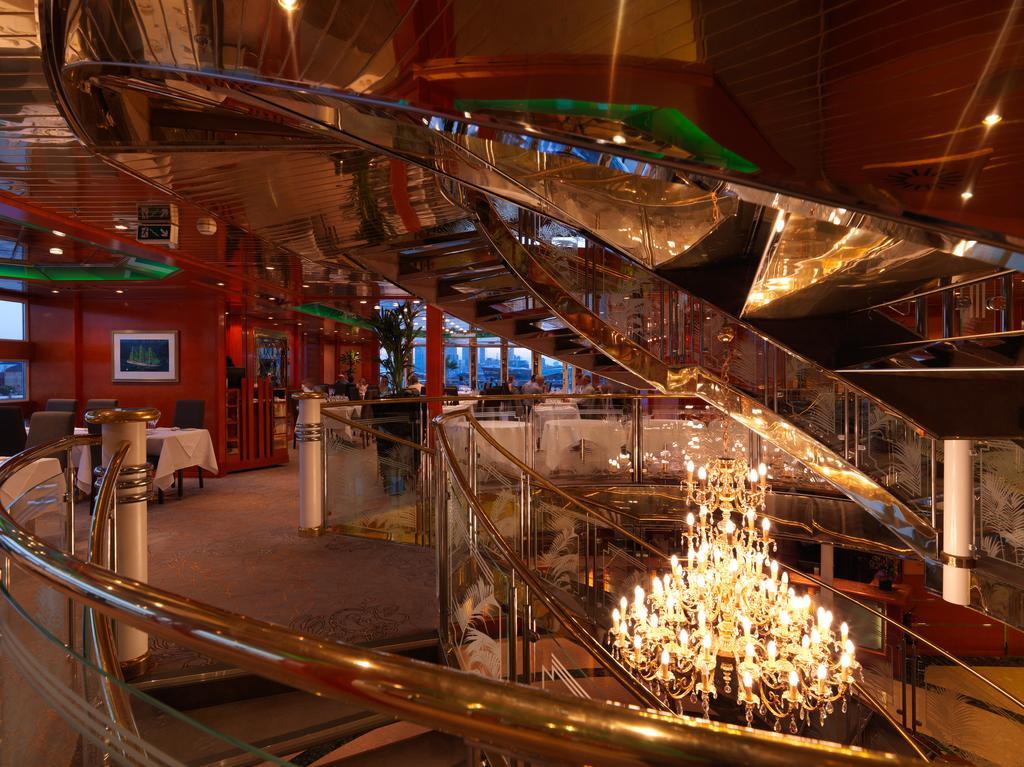 Sunborn Yacht