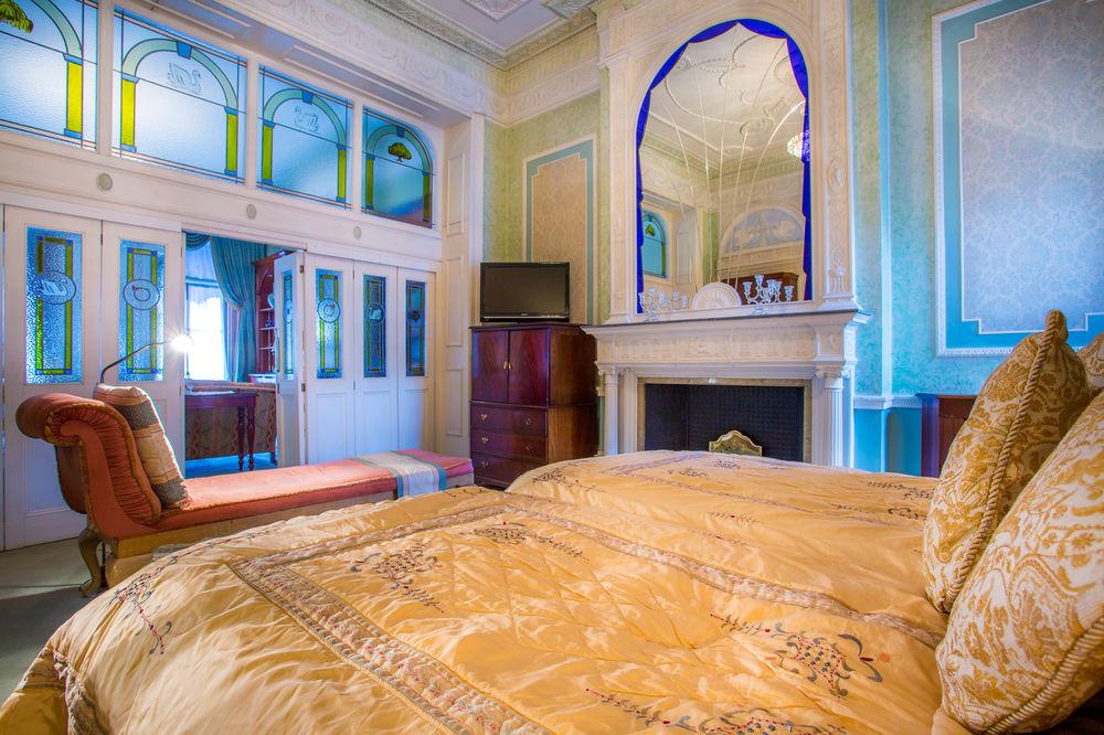 Elizabeth Hotel