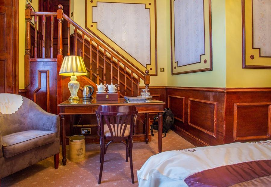 Elizabeth Hotel London